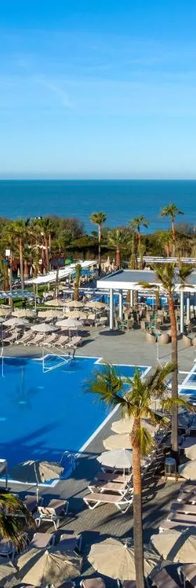 Hotel Riu Chiclana - All Inclusive，位于奇克拉纳－德拉弗龙特拉的酒店