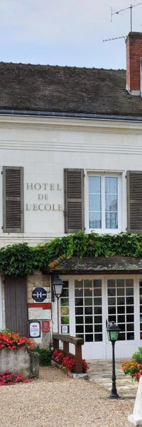 Logis Hôtel Auberge De L'ecole，位于Pontlevoy的酒店