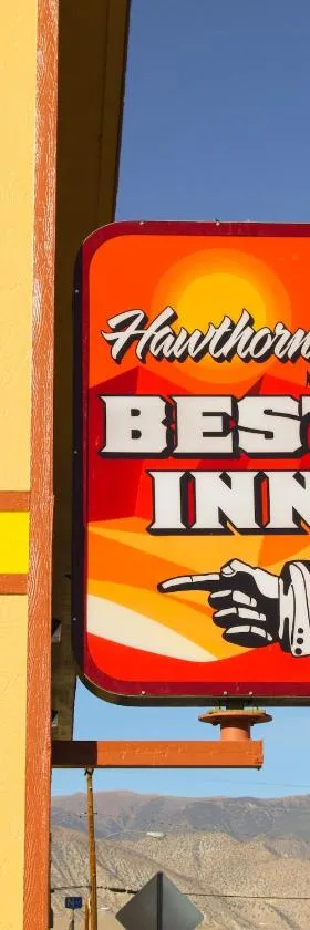 Hawthorne's Best Inn，位于霍桑的酒店