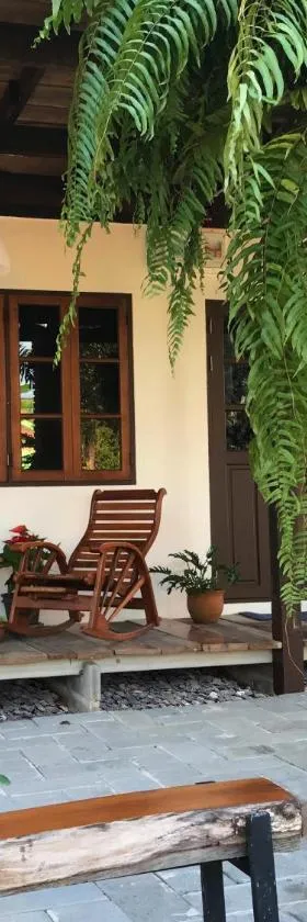 ครูหนูบ้านพัก แหลมงอบ Krunou baanpak，位于达叻府的酒店