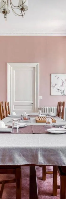 Le Clos des Pervenches，位于Jassans-Riottier的酒店