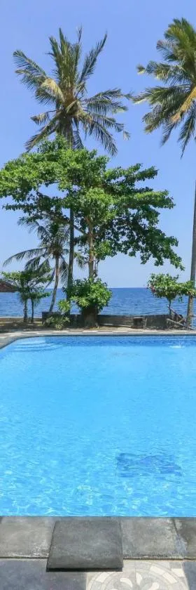 Hotel Tara Bar & Resto Air Sanih，位于布莱伦的酒店