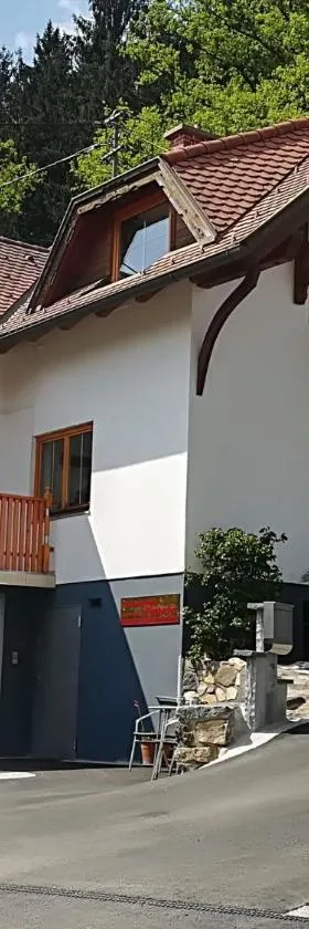 Ferienwohnungen Klimbacher，位于沃尔夫斯堡的酒店