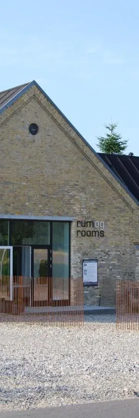 朗姆罗姆酒店，位于Brundby的酒店