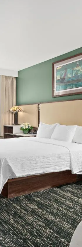 Lucky Eagle Casino & Hotel (Washington)，位于Rochester的酒店