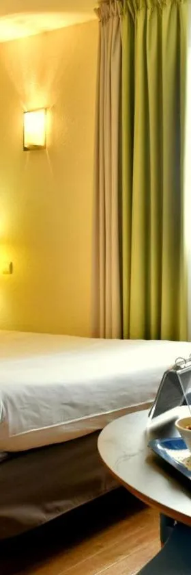 Hôtel Inn Chambéry，位于拉若瓦尔的酒店