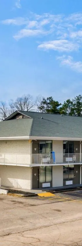 Motel-6 Lagrange Ga，位于拉格兰奇的酒店
