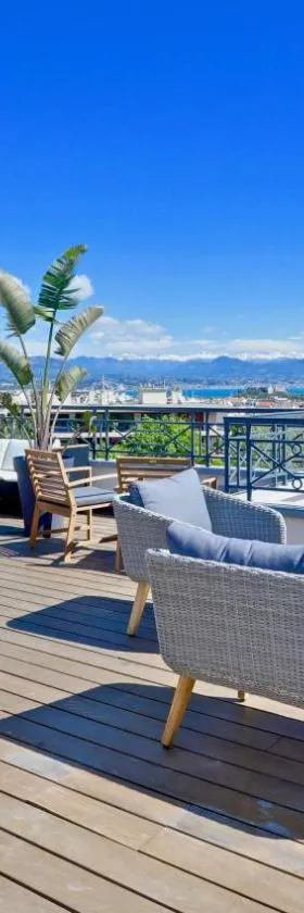 Best Western Hôtel Journel Antibes Juan-les-Pins，位于昂蒂布的酒店