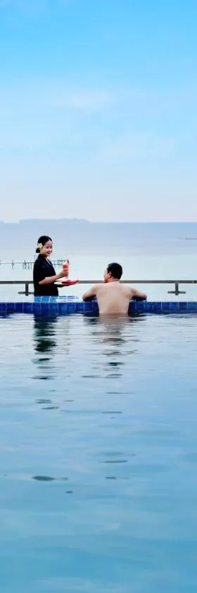Royal Ocean Resort Karimunjawa，位于卡里蒙贾瓦的酒店