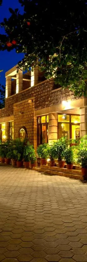 Karni Bhawan Heritage Hotel Jodhpur，位于焦特布尔的酒店