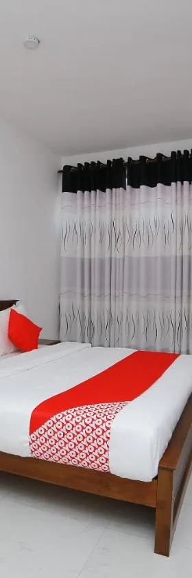 OYO 278 Hotel Rivelka，位于Kundasale的酒店