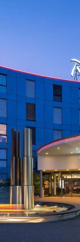 Radisson Hotel Zurich Airport，位于吕姆朗的酒店