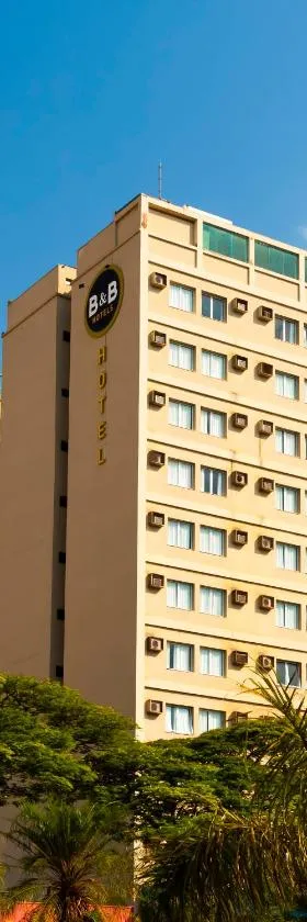 B&B HOTEL Uberlândia，位于乌贝兰迪亚的酒店
