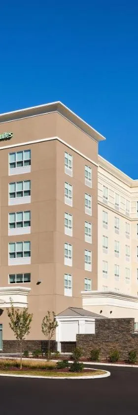 Holiday Inn & Suites Philadelphia W - Drexel Hill by IHG，位于Drexel Hill的酒店