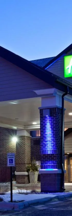 Holiday Inn Express Hotel & Suites St. Paul - Woodbury by IHG，位于伍德伯里的酒店
