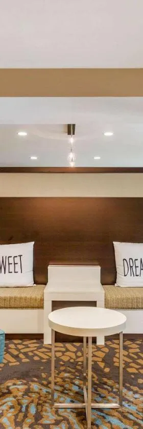 Sleep Inn & Suites Gallatin - Nashville Metro，位于加拉廷的酒店