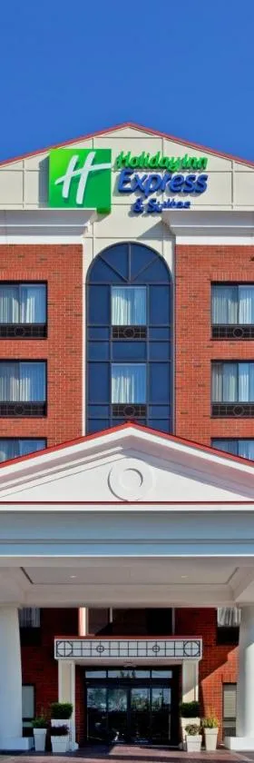 Holiday Inn Express & Suites Albany Airport Area - Latham by IHG，位于莱瑟姆的酒店
