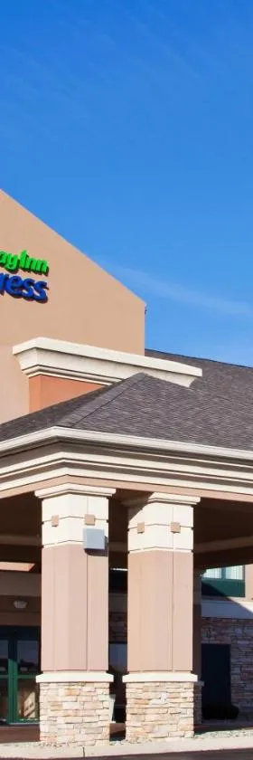 盖斯智选假日酒店，位于Gas City的酒店