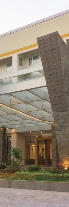 Pollos Hotel & Gallery，位于Rembang的酒店