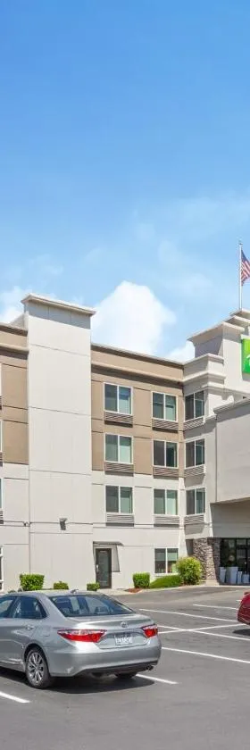 Holiday Inn Express & Suites Tacoma by IHG，位于塔科马的酒店
