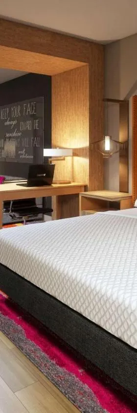 La Quinta Inn & Suites by Wyndham Lewisville，位于路易斯维尔的酒店