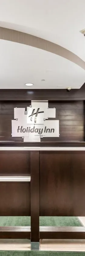 市中心康福特茵套房酒店，位于印第安纳波利斯的酒店
