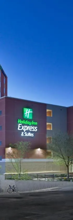 Holiday Inn Express Hotel & Suites Austin Downtown - University by IHG，位于奥斯汀的酒店