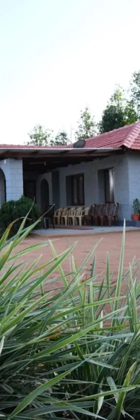 Nature INN Homestay - Hill Top Mountain View & River Access，位于瑟格莱什布尔的酒店