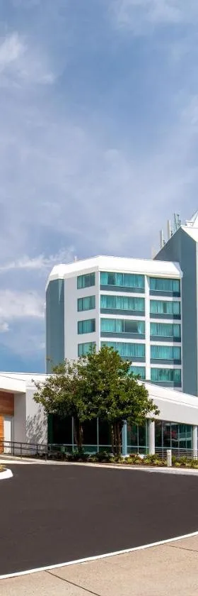 Holiday Inn Newport News - Hampton by IHG，位于纽波特纽斯的酒店