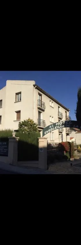 Hébergements à La Rive, Accueil ouvert tous les jours jusqu'à 20h00 dernier délai, depuis 30 ans ! Réserver ici svp ! Merci ! Aucun règlement à distance accepté, Paiement par CB, Espèces, Chèque ou Chèques-Vacances impérativement à la remise des clefs !，位于阿梅利莱班帕拉勒达的酒店