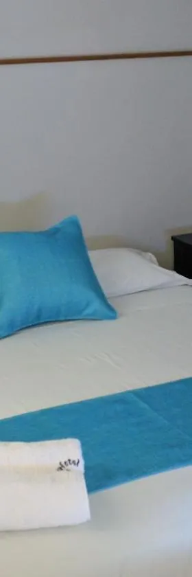 Hotel Bahia Blanca Santa Marta Frente al Mar，位于圣玛尔塔的酒店