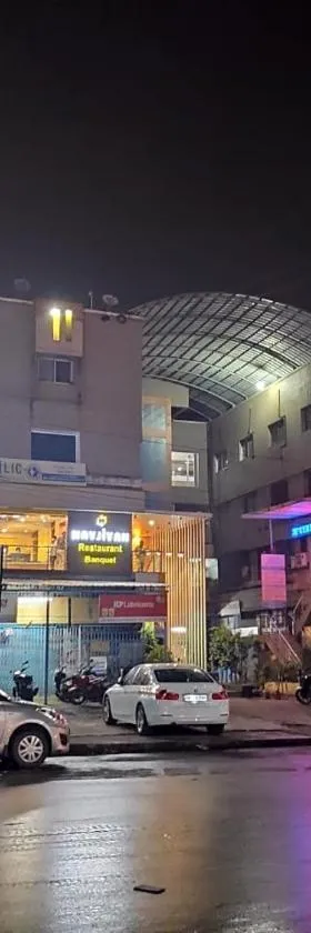Hotel Easy Retreat，位于瓦皮的酒店