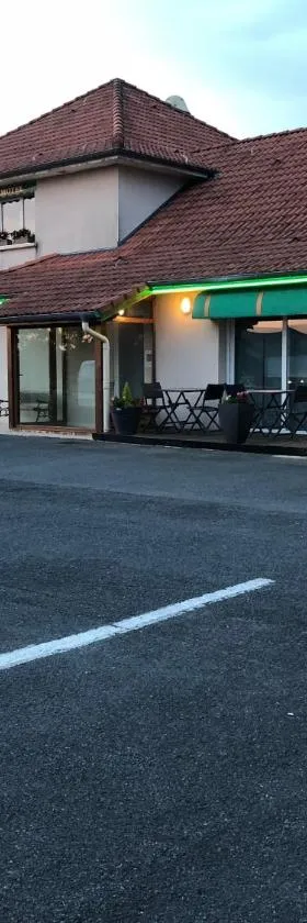 Villa Motel，位于斯特奈的酒店