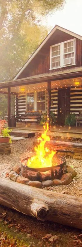 Nolichuckey Bluffs Bed & Breakfast Cabins，位于格林维尔的酒店