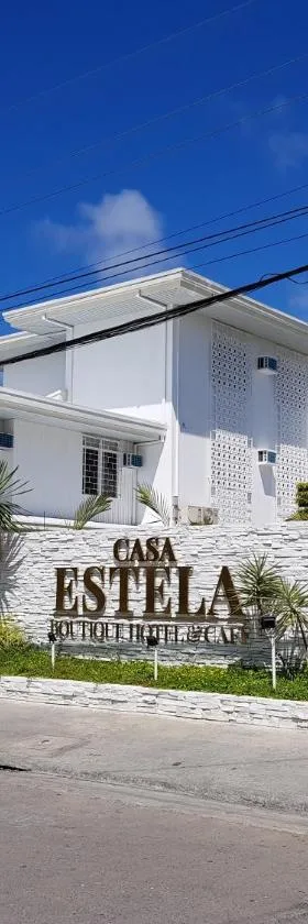 Casa Estela Boutique Hotel & Cafe，位于Calapan的酒店