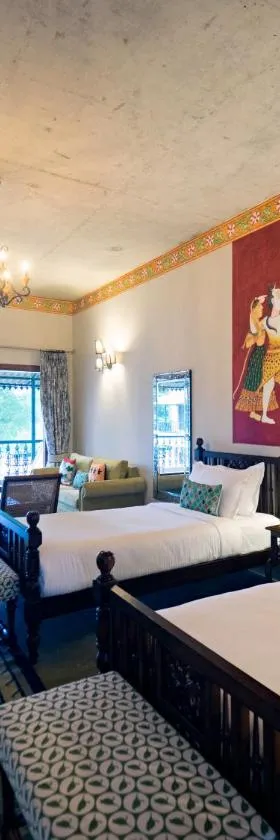 Tree of Life Resort & Spa Varanasi，位于瓦拉纳西的酒店