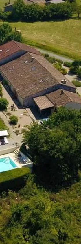 La Petite Auberge - Gîtes，位于Razac-dʼEymet的酒店