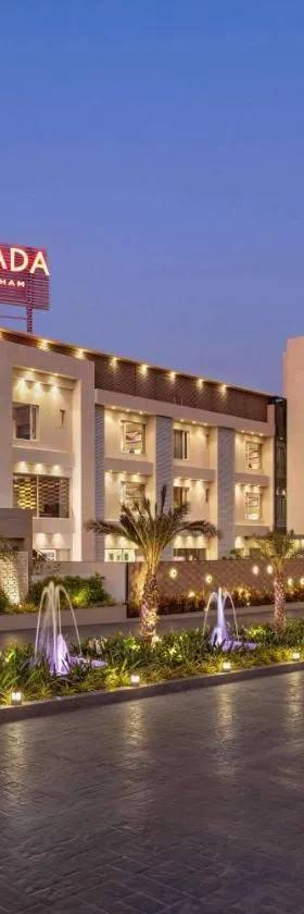 Ramada by Wyndham Gandhidham Shinay，位于甘德希罕的酒店