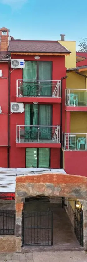 Hotel Jaky SPA Complex，位于克兰内沃的酒店