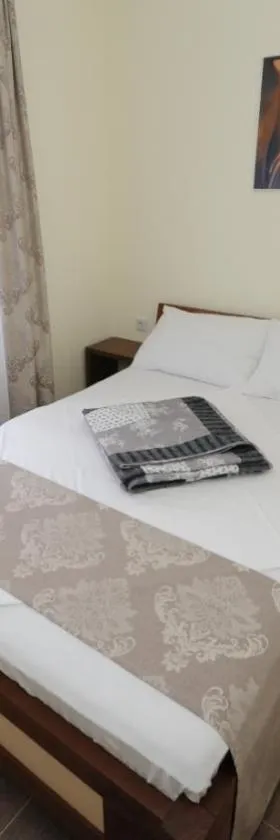 Hotel Rafaelo，位于Bosanska Dubica的酒店
