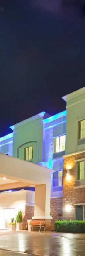 德克萨斯州迪凯特智选假日套房酒店，位于迪凯特的酒店
