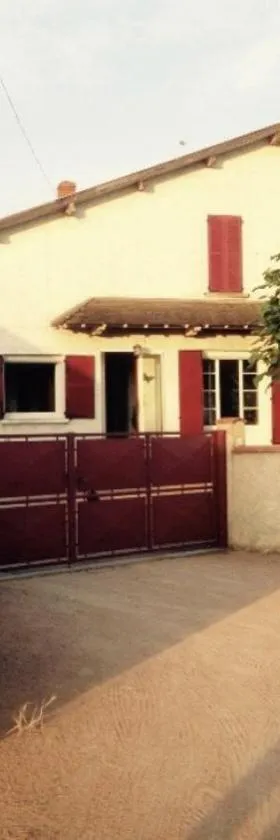 Résidence Beausoleil，位于Creuzier-le-Vieux的酒店