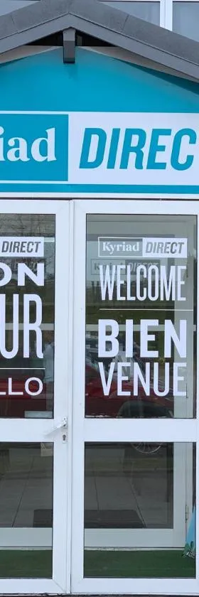 Kyriad Direct Val de Reuil，位于瓦勒德勒伊的酒店