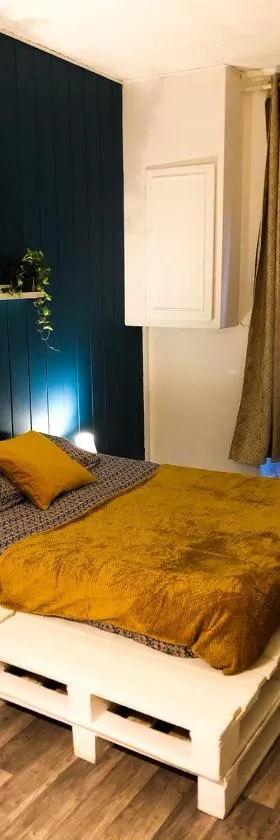chambre double avec salle de bain privative，位于科涅克的酒店