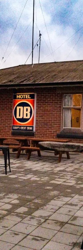 Beaumont Hotel and Holiday Park，位于Lawrence的酒店