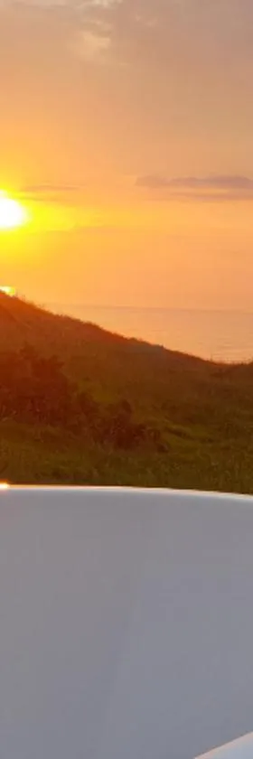 SeaView Retreat -Amazing Ocean Views and Outdoor bath，位于Waiuku的酒店
