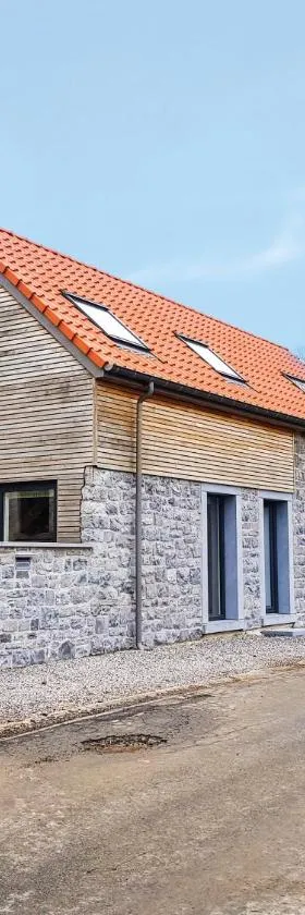 La petite maison dans la cour，位于Stave的酒店