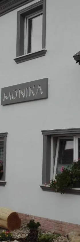 Penzion Monika，位于Hrušovany nad Jevišovkou的酒店