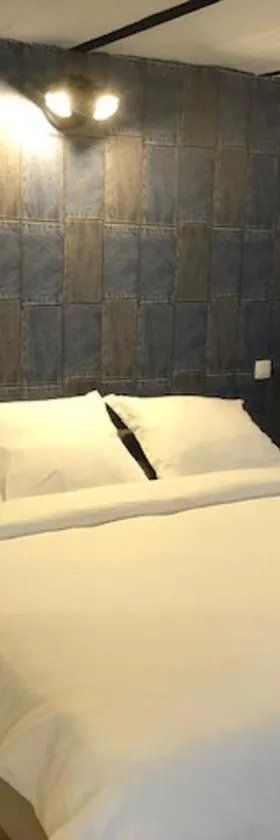 Cuerne bed&breakfast，位于屈尔内的酒店