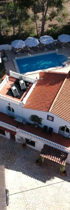Casa Verano eterno, Villa tot 16 personen，位于贝尼萨的酒店